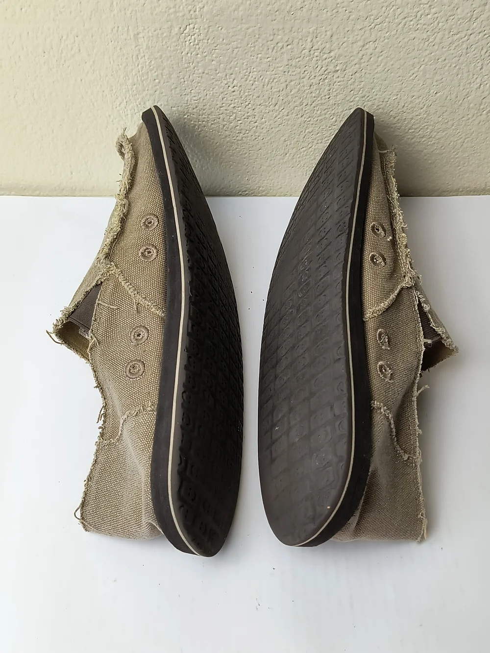 Sanuk Chiba Men's 13 Canvas Slip-On Loafers Shoes in Brown